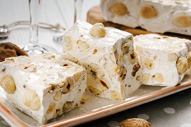 تصویر 2 از نوقای تبریز سوغات سنتی و خوش‌ طعم شهر تبریز